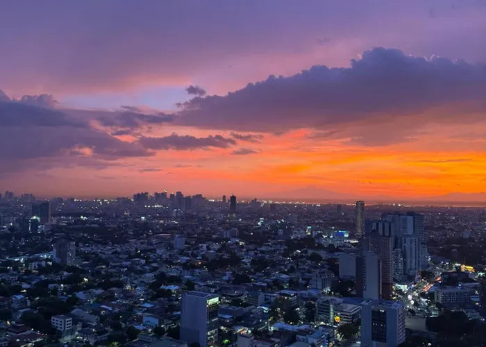 Cloud Serene Victoria De Morato Manila